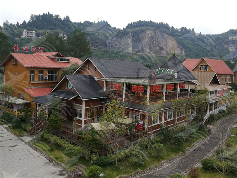 選擇惠州合成樹脂瓦，為南方屋頂雨季防水護航